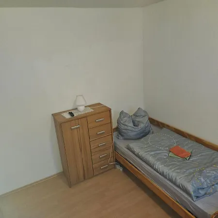 C & R Zimmervermietung Guest house